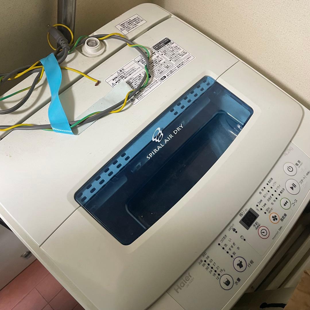 【伊丹引取1000円】ハイアール4.2Kg 全自動洗濯機　JW-K42H