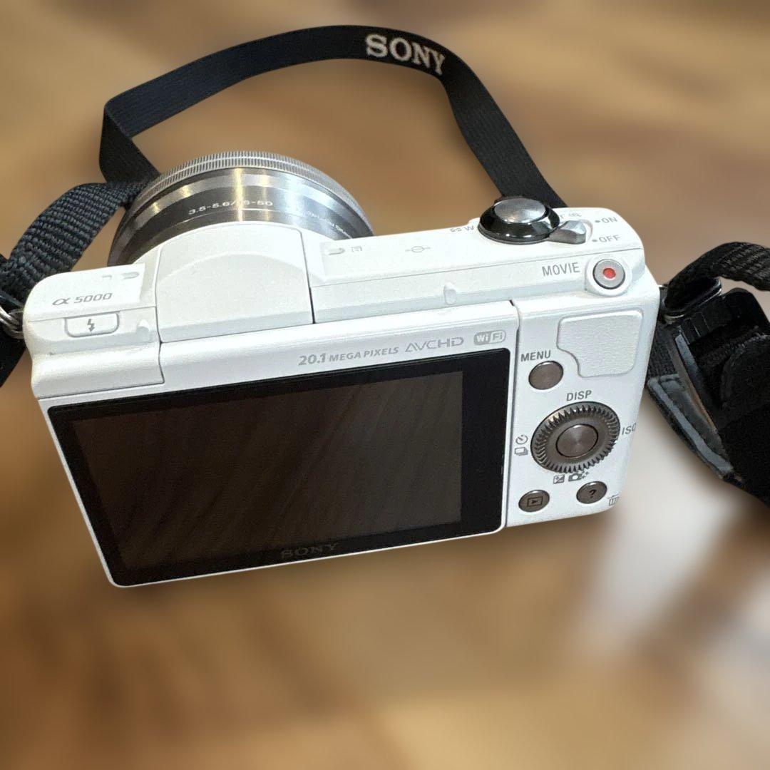 【美品】SONY α5000 ミラーレス一眼 カメラ　望遠レンズ付き　説明書付き