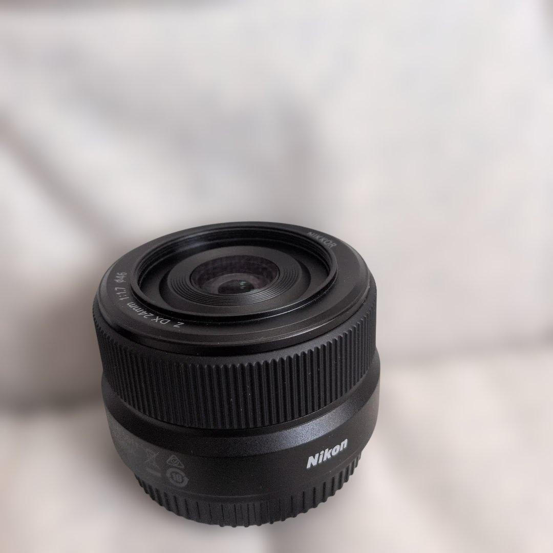ニコン NIKKOR Z DX 24mm f/1.7 レンズ