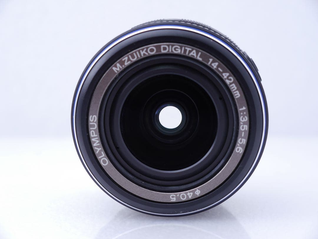 OLYMPUS OM-D E-M5 レンズキット シルバー