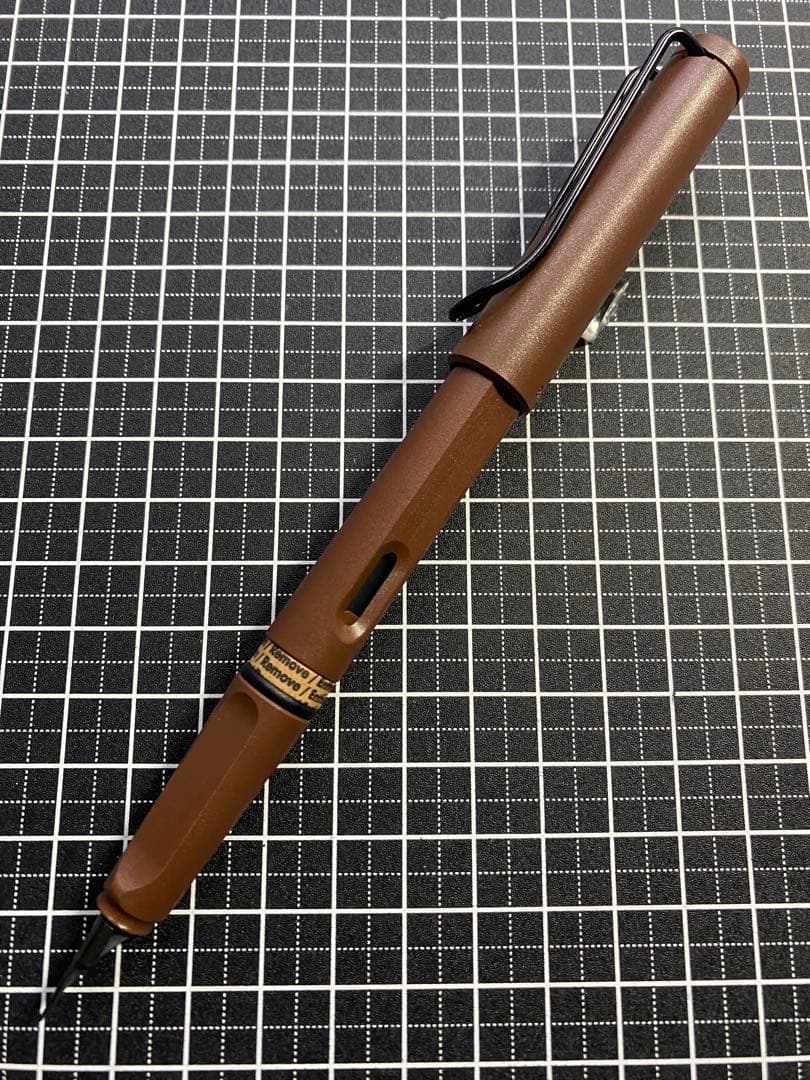 LAMY Safari LINE FRIENDS 万年筆　字幅EF