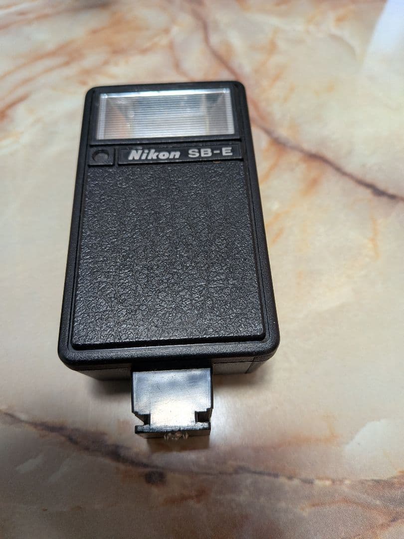 Nikon EM フイルムカメラ　三脚　ハードケース　ジャンク