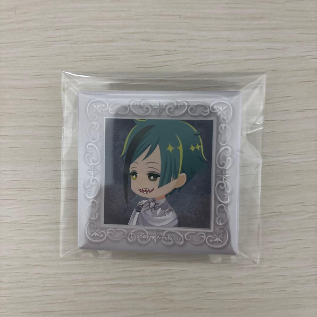 ツイステ　フロイドアクリル4個セット＋フロイド缶バッジ（プラチナジャケット）