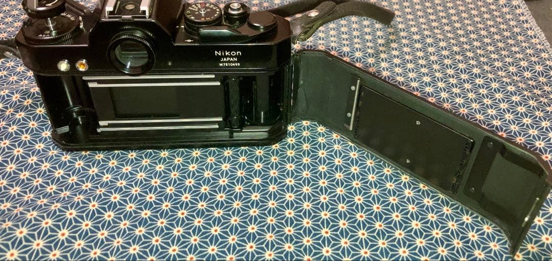 【外観良品】　Nikon Nikomat EL フィルムカメラ