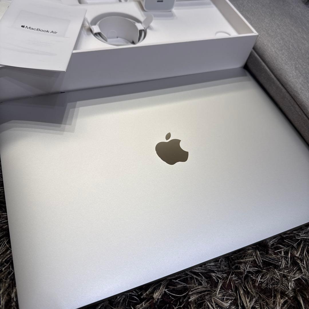 【美品】　MacBook Air 2020 13インチ 16GB Apple純正
