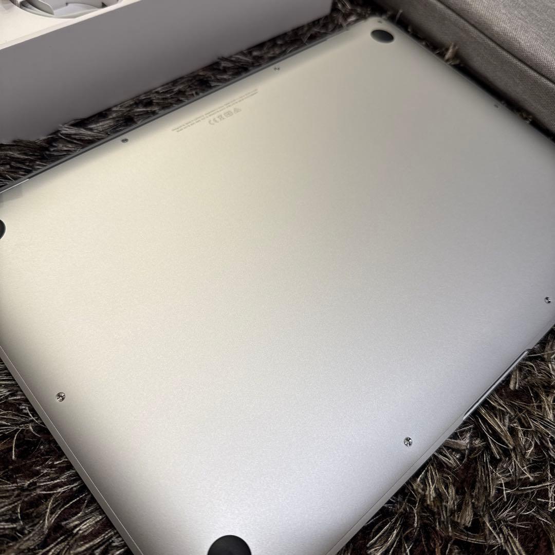 【美品】　MacBook Air 2020 13インチ 16GB Apple純正
