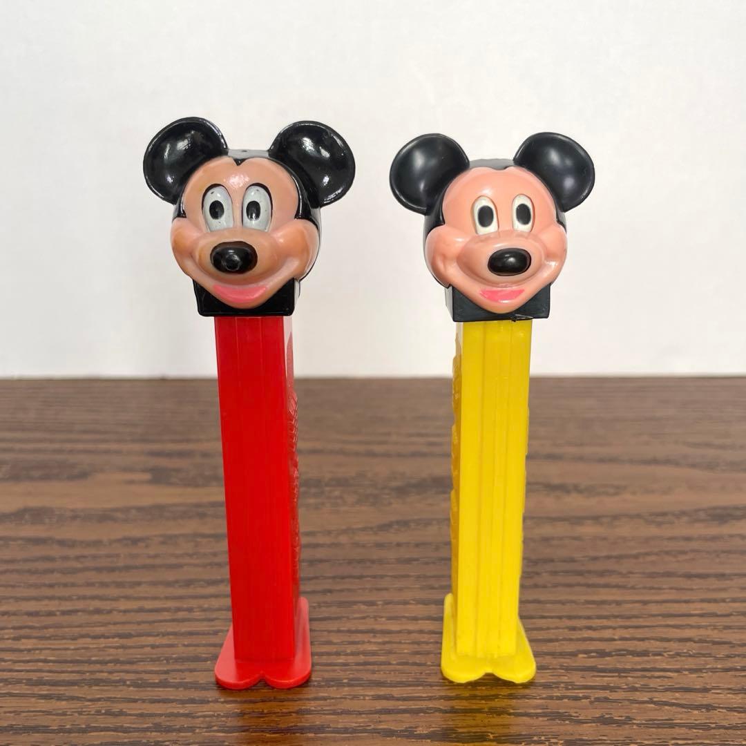 ディズニーキャラクター13種とミッキーマウス2種の15点セット