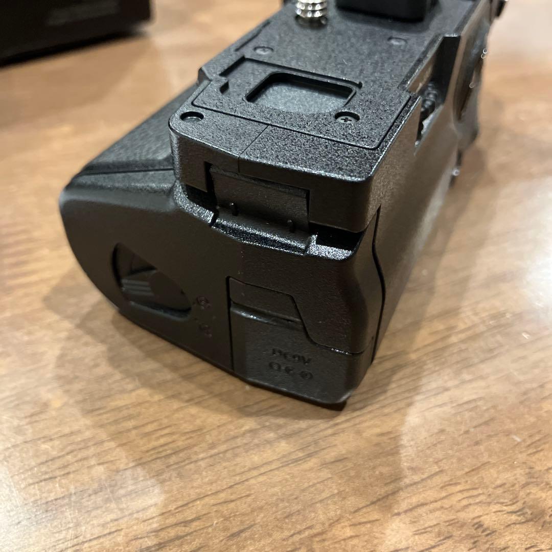 【中古】OLYMPUS HLD-9 グリップ パワーバッテリーホルダー