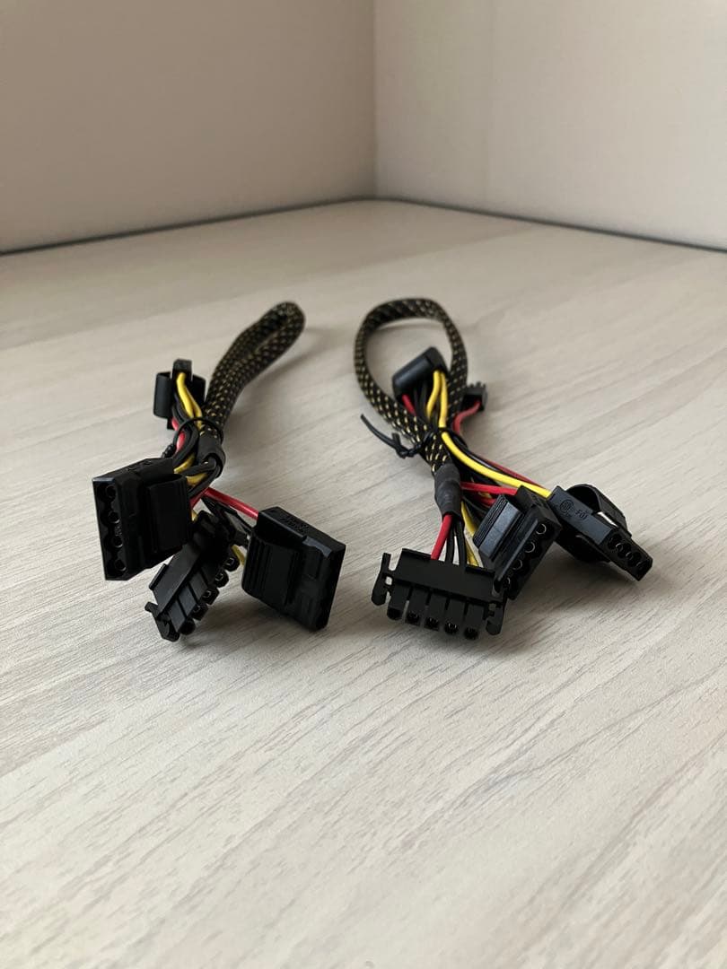 【未使用品】ENERMAX REVOLUTION 85+　ERV1050EWT