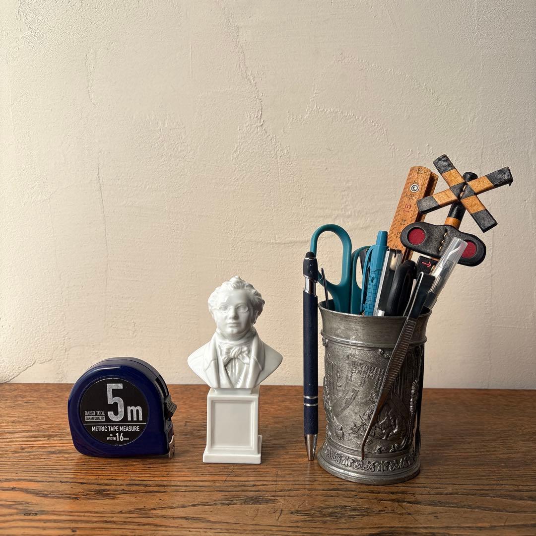 AUGARTEN アウガルテン オーストリア シューベルト フィギュリン 陶器製