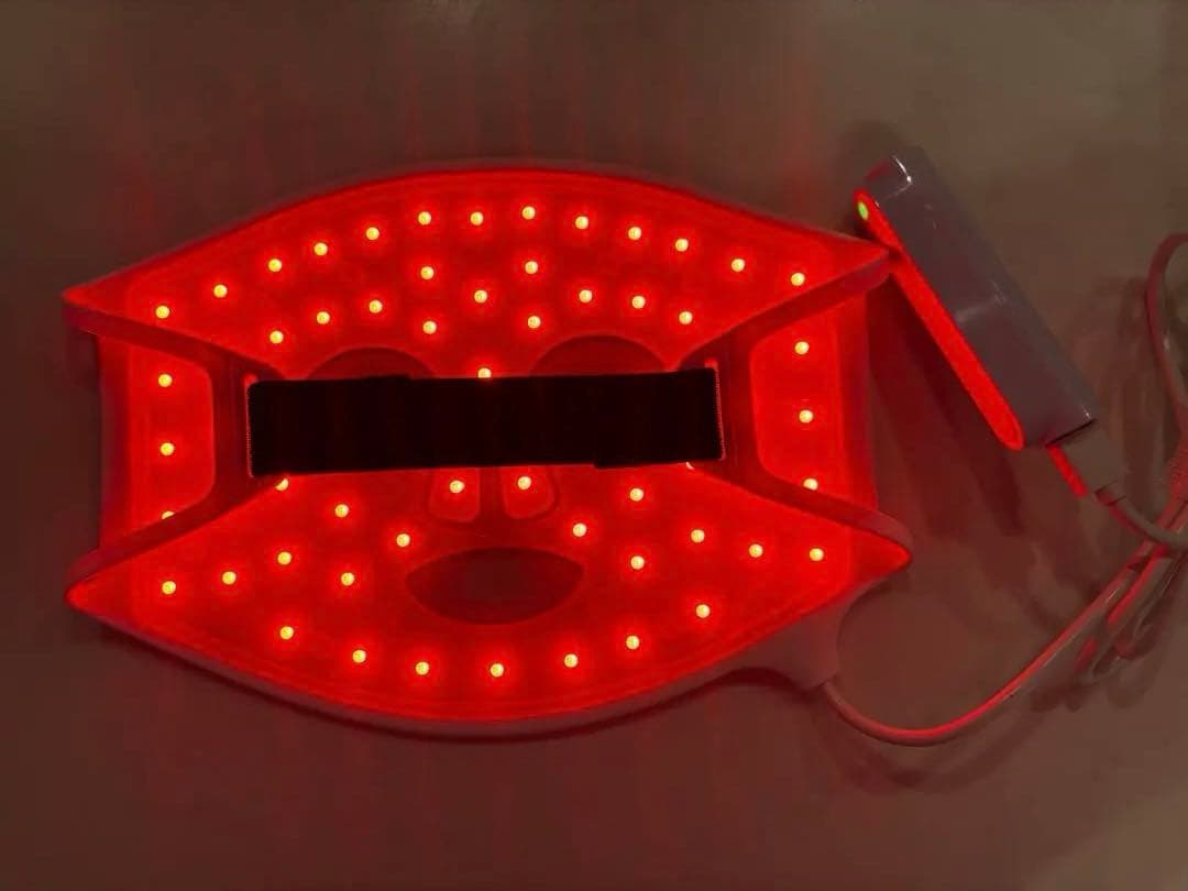 カレントボディ　バッテリー2個付き！LED レッドライトセラピーフェイスマスク: