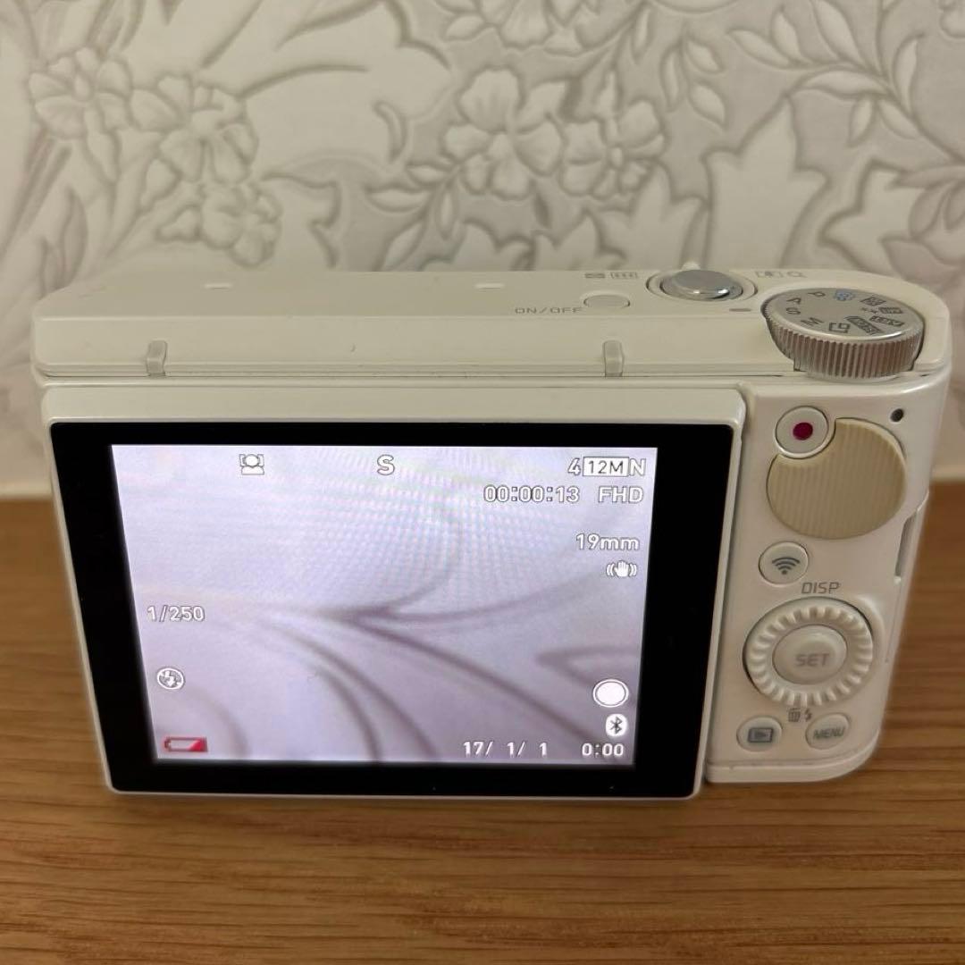 【美品】CASIO EX-ZR4100 自撮り 超広角19mm ホワイト
