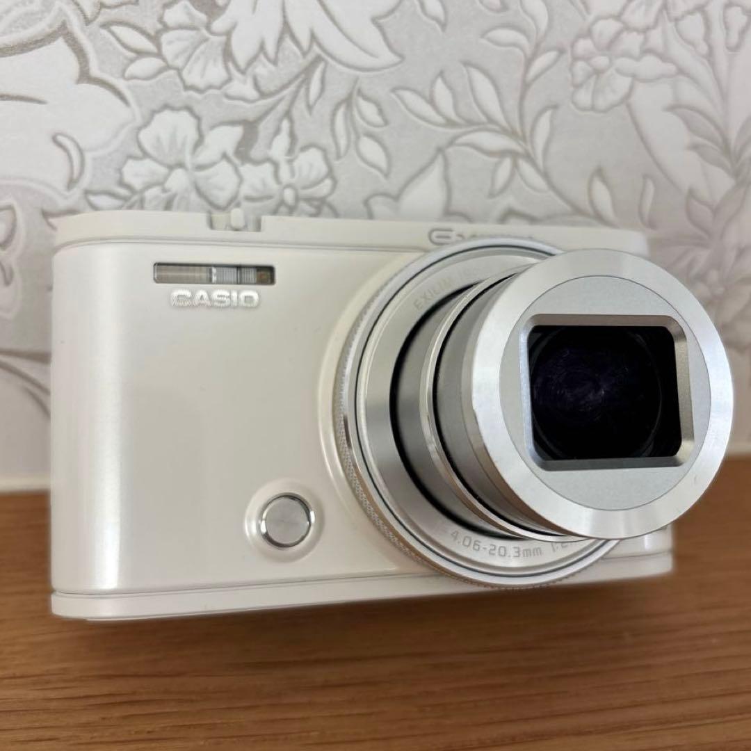 【美品】CASIO EX-ZR4100 自撮り 超広角19mm ホワイト