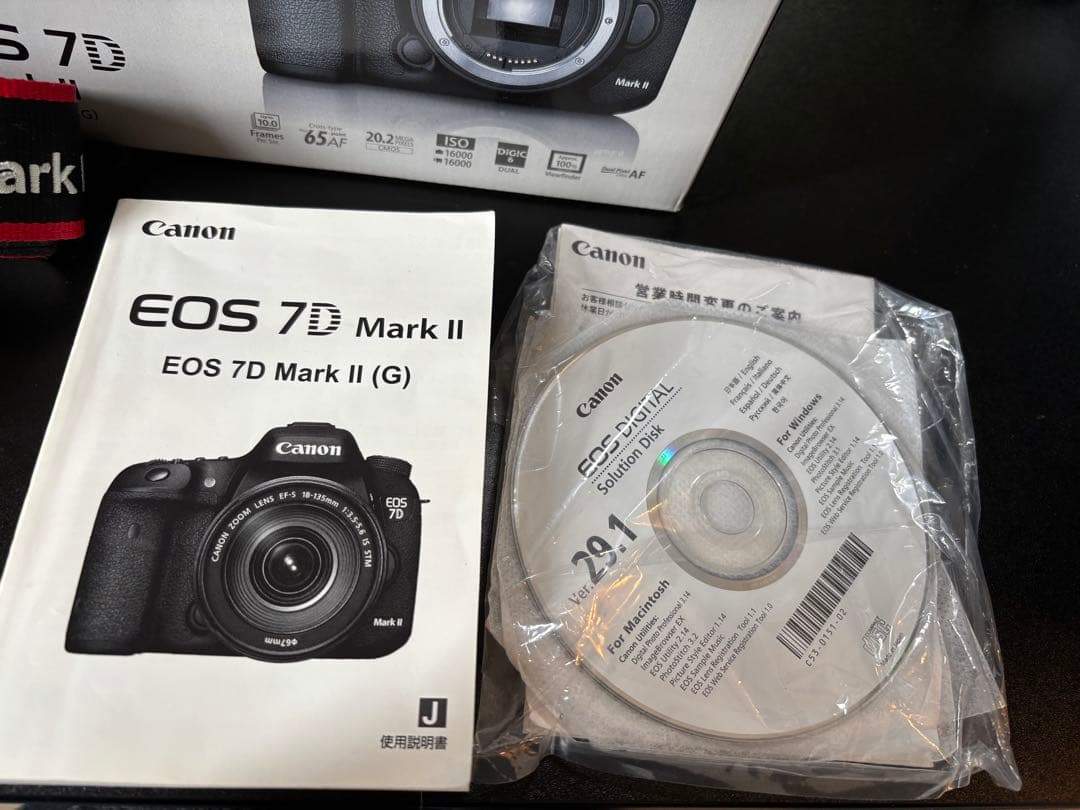 Canon EOS 7D Mark II 本体と付属品 S数8000回未満