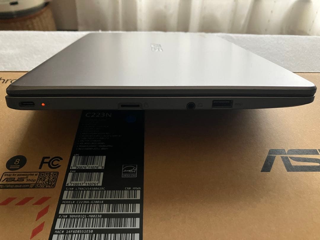 ASUS Chromebook C223N / 動作良好 / 初期化して発送
