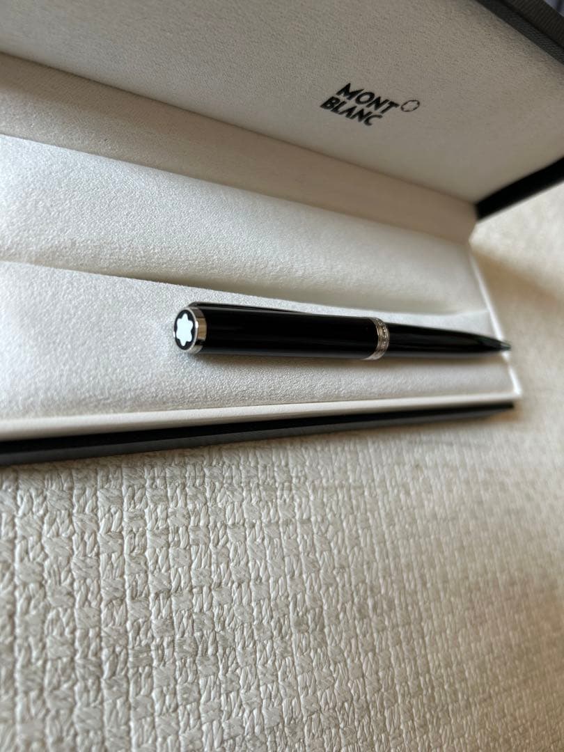 Mont Blanc 黒 ボールペン 本体