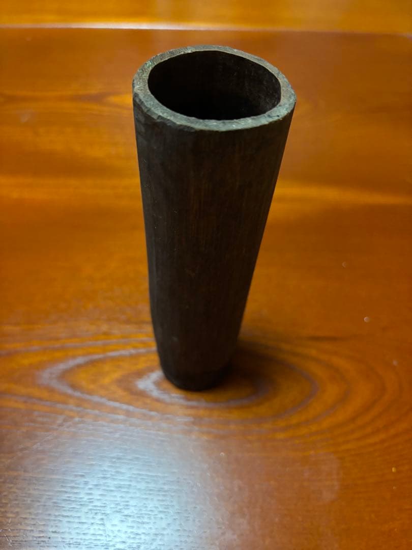 篭　花入　都袴　竹彦作