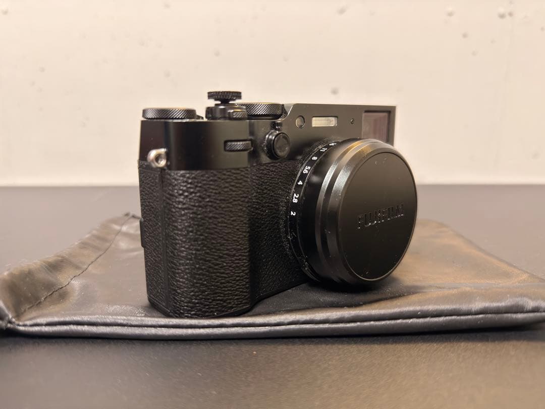 Fujifilm X100xi ブラック おまけ付き