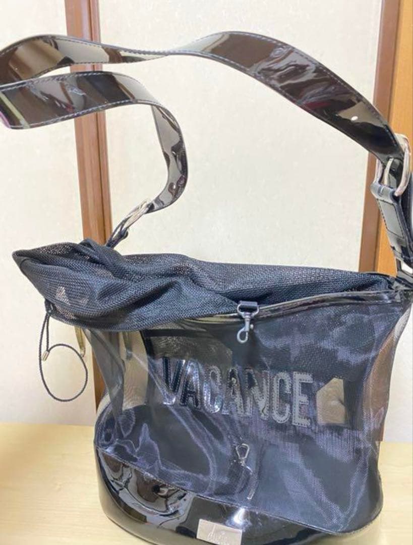 ducie メッシュバカンスキャリー黒