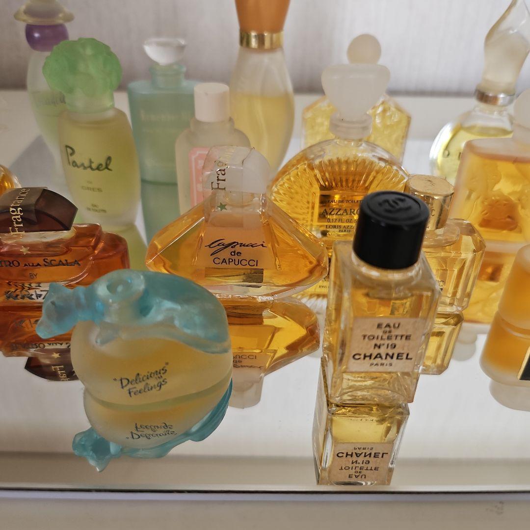 ユニセックス香水ミニチュアコレクション　16個