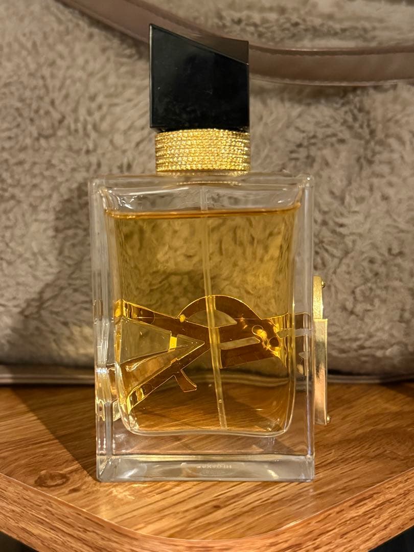 YSLイヴサンローラン リブレ オーデパルファム50ml