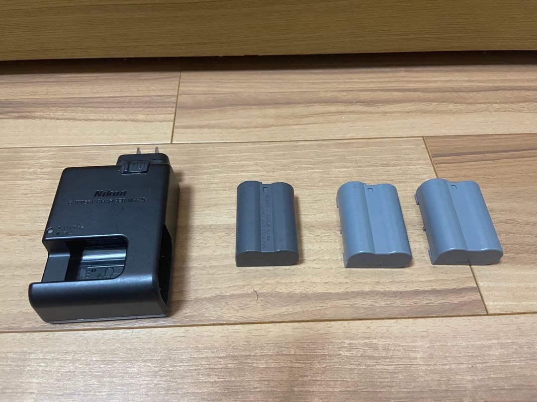 Nikon Zシリーズ ミラーレスカメラ SDカード付き