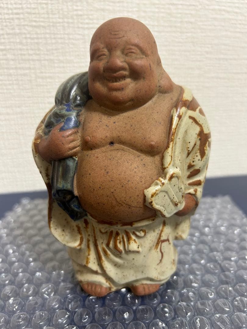 七福神の一神 「布袋様」の陶器製の置物　九谷焼　14cm アンティーク