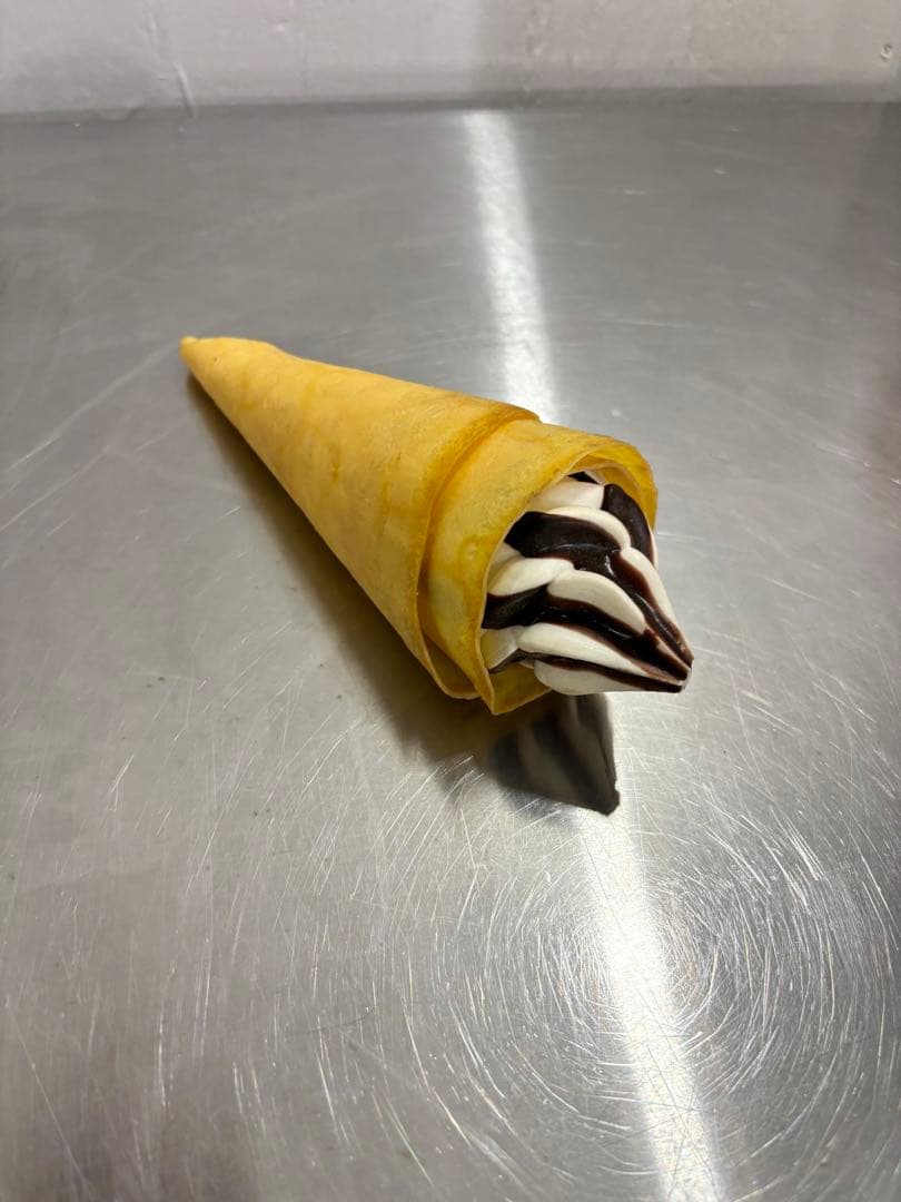 【希少】クレープ ソフトクリーム チョコ サンプルキッチンカー 移動販売
