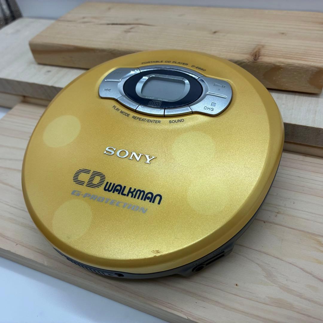 【動作品】SONY ポータブルCDプレーヤー　D−E660