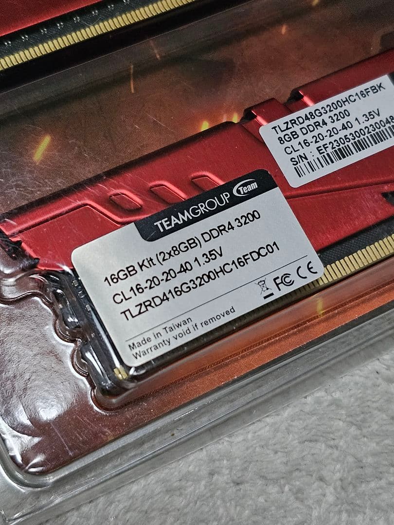 超美品 TEAM T-FORCE DDR4 3200 8GB ×2 計 16GB