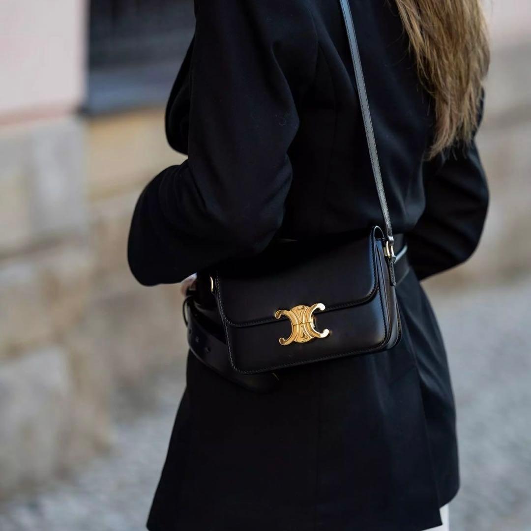 極美品✨️ブラックショルダーバッグ