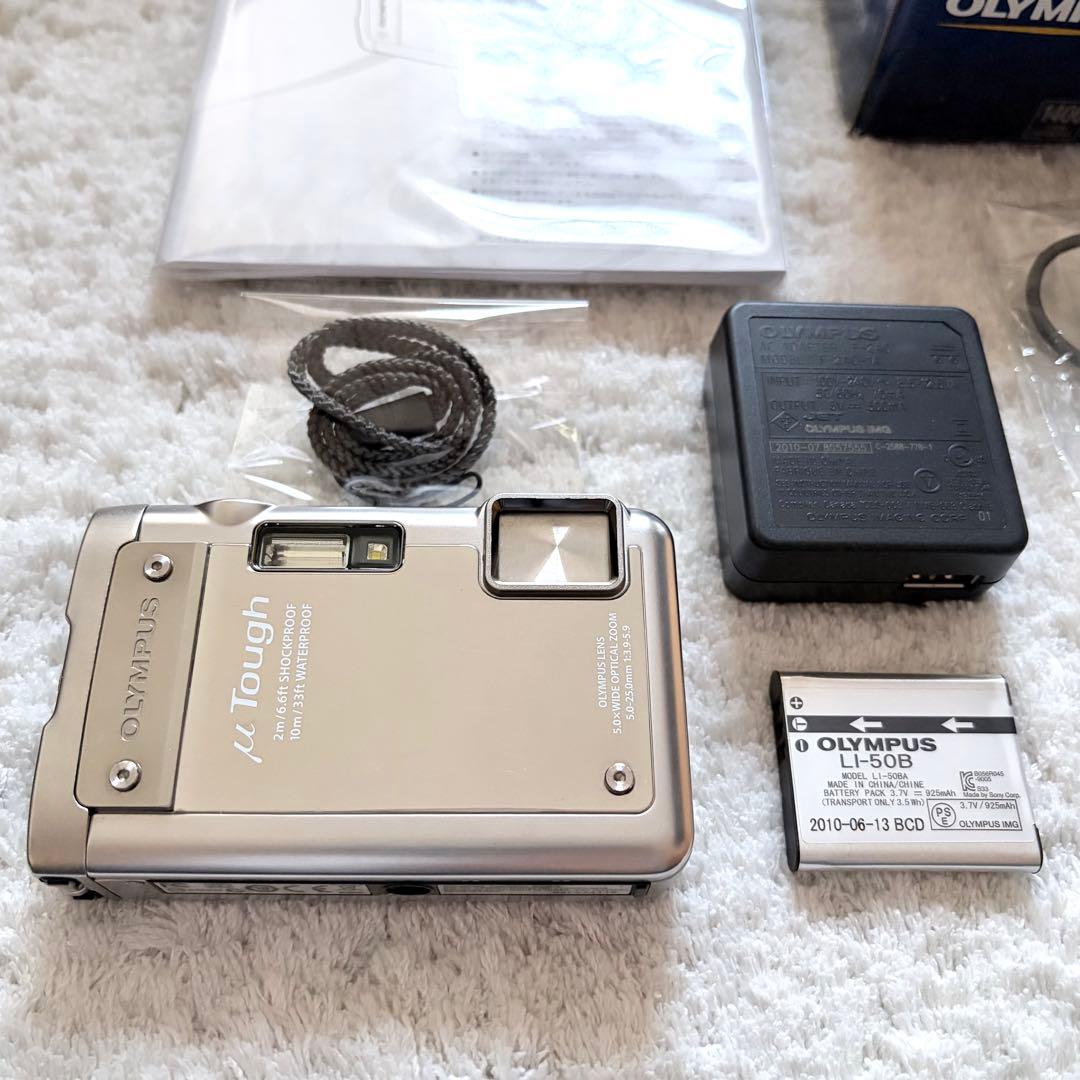 美品【動作確認済】OLYMPUS オリンパス μ TOUGH-8010 シルバー