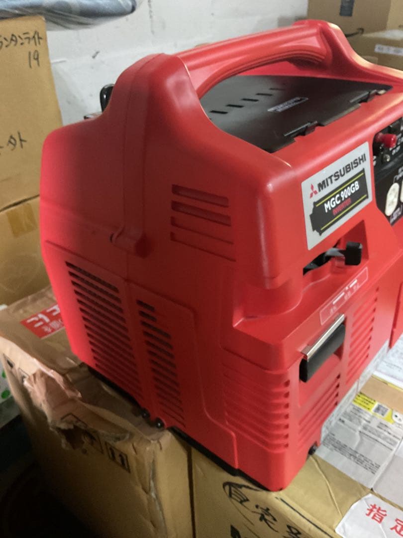 三菱重工　MITSUBISHI MGC 900GB インバーター発電機