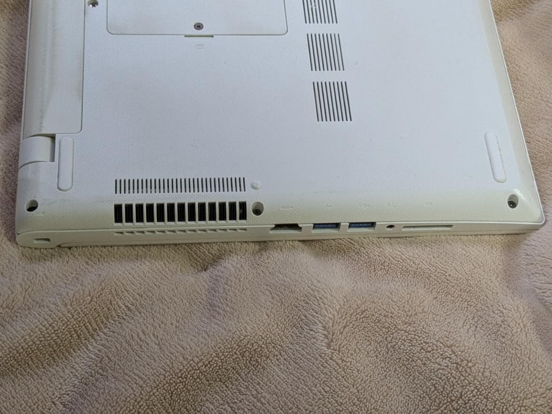 東芝　PAZ35/UW-SNA i5-6200U 8GB SSD250GB