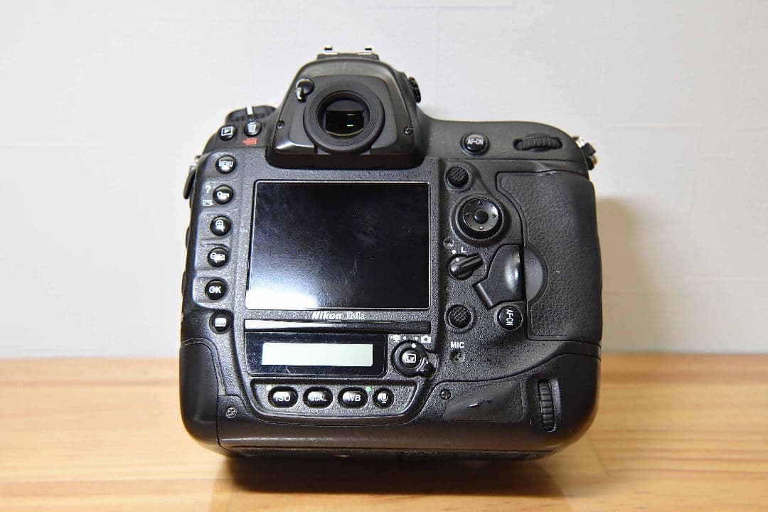 Nikon ニコン D4S ボディ＋レンズ24-120mmセット充電器付