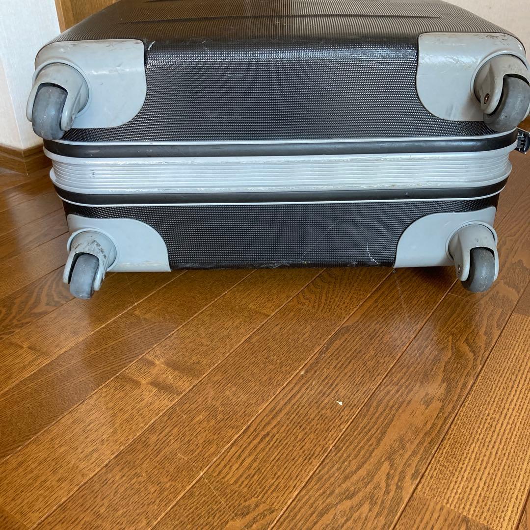 特大サイズスーツケース　中古品
