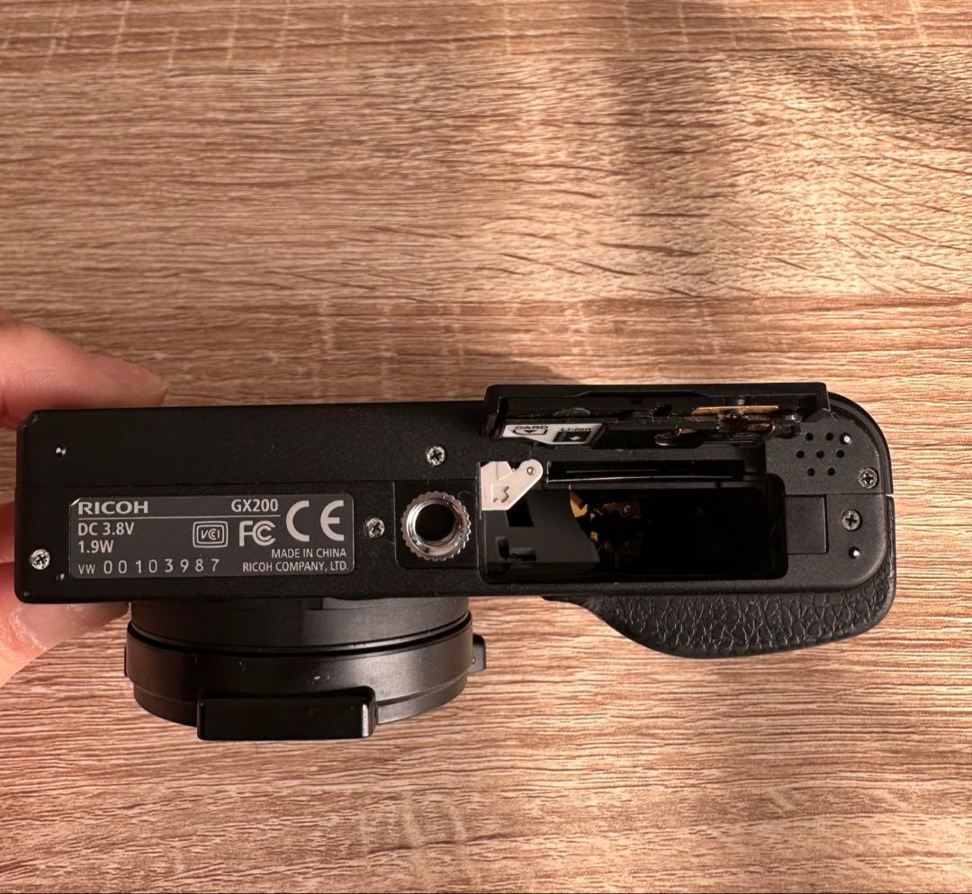 （ジャンク品）RICOH GX200
