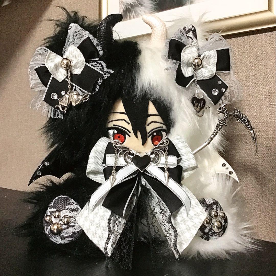 【133】ねこ　黒&白　デビルハーフ　おすわり　ぬい服　16cm 着ぐるみ