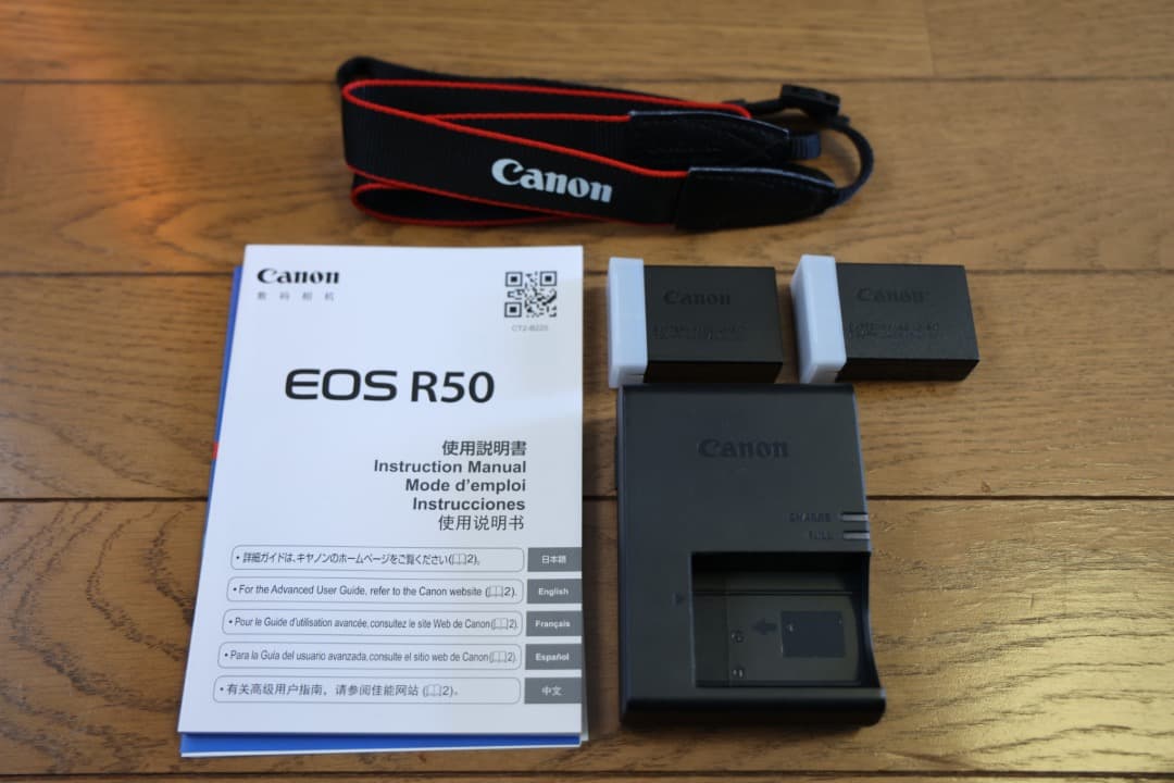 Canon EOS R50・ダブルズームキット ミラーレス一眼カメラ ブラック