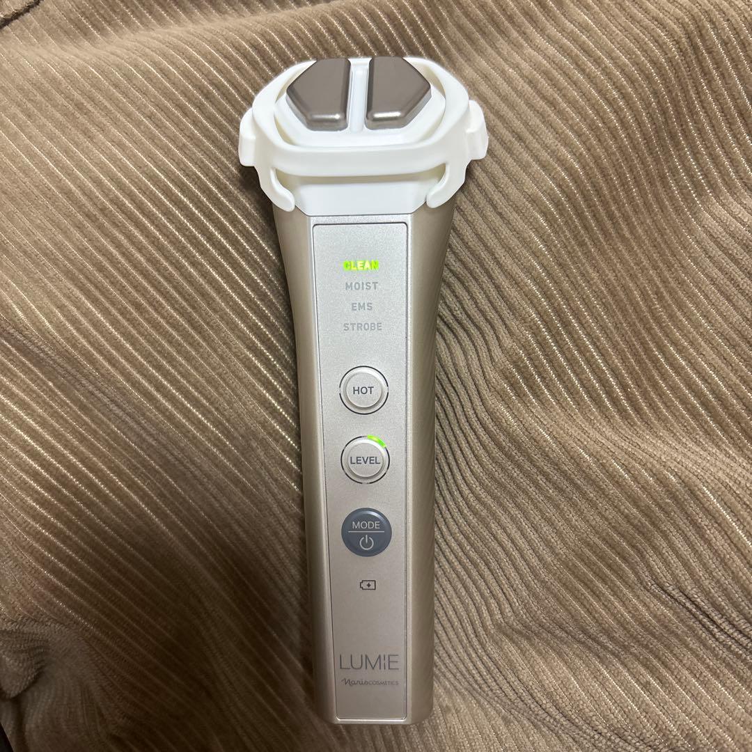 ナリス　ルクエ　LUMIE EMS美顔器 温熱機能付き