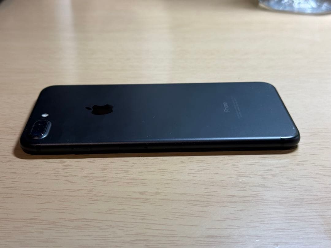 スマートフォン本体 iPhone7 plus 32GB