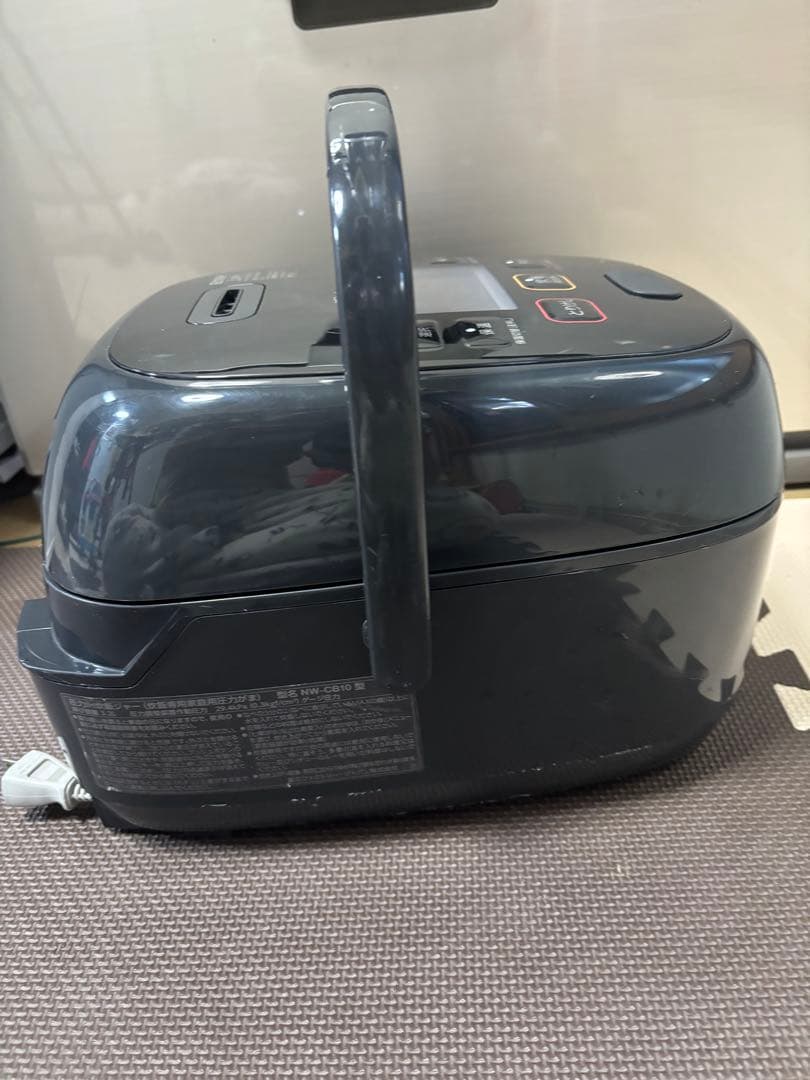 Zojirushi 圧力IH炊飯器 NW-CB10-2024年製