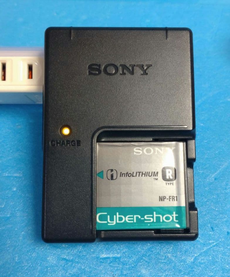 SONY　デジカメDSC-P150【動作確認品】