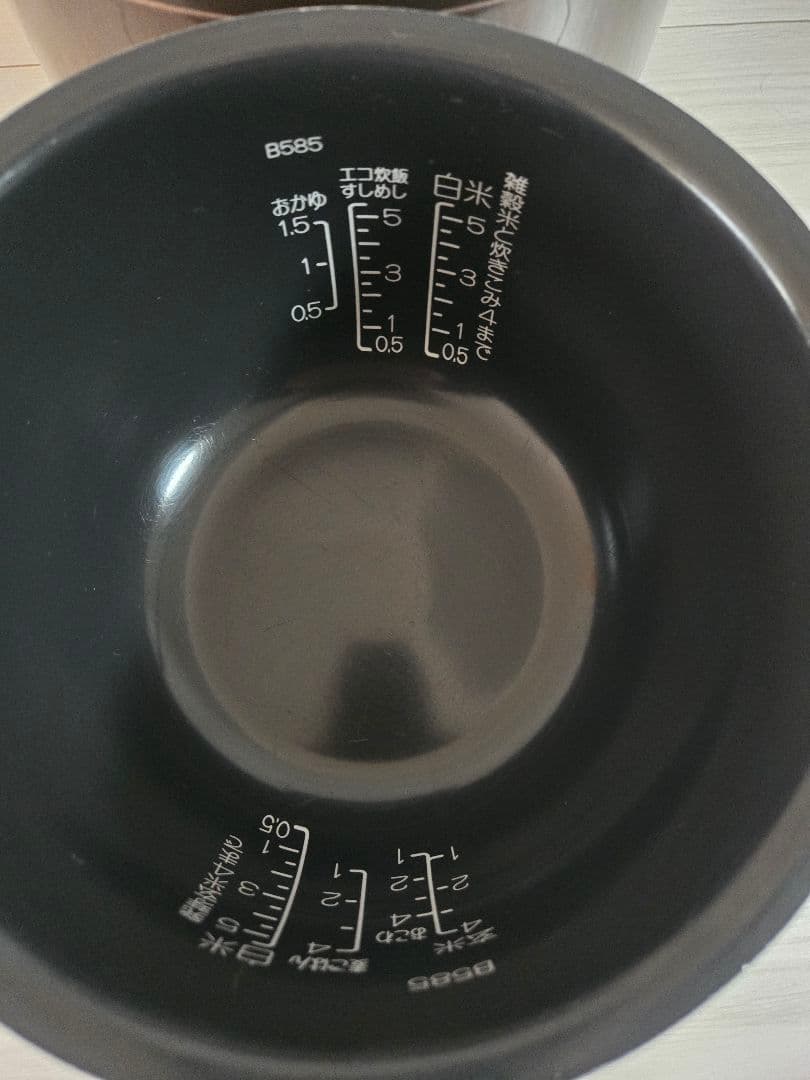 【美品】象印 NW-VC10 炊飯器 5.5合炊き ダークブラウン