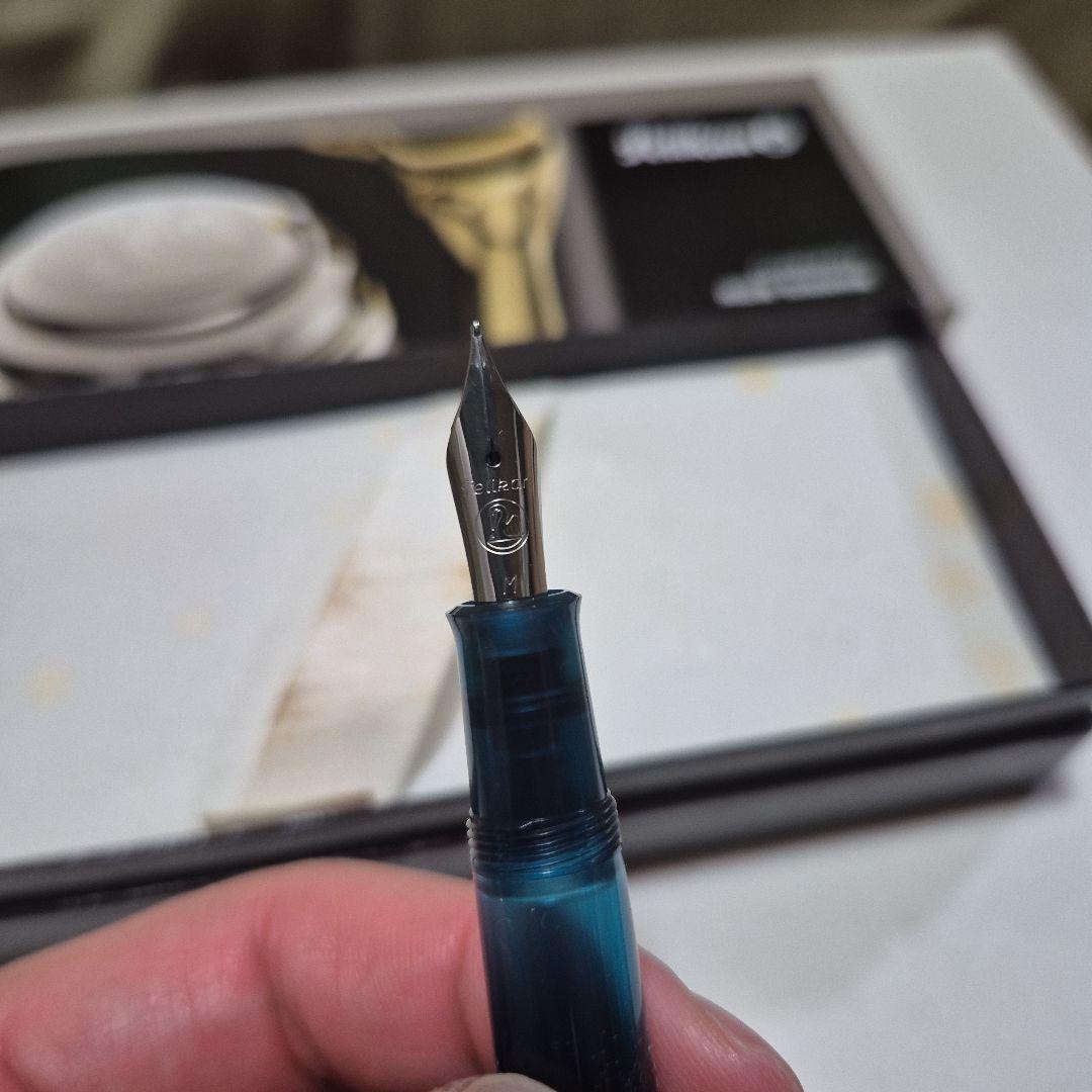 Pelikan ペリカン 万年筆 クラシック M205 アクアマリン M