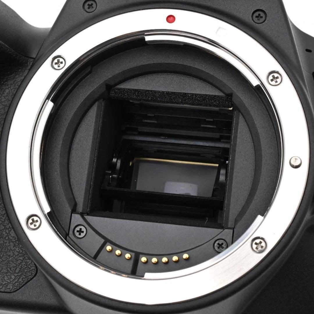 【ショット数：3000回未満】Canon EOS Kiss X10 ダブルズーム