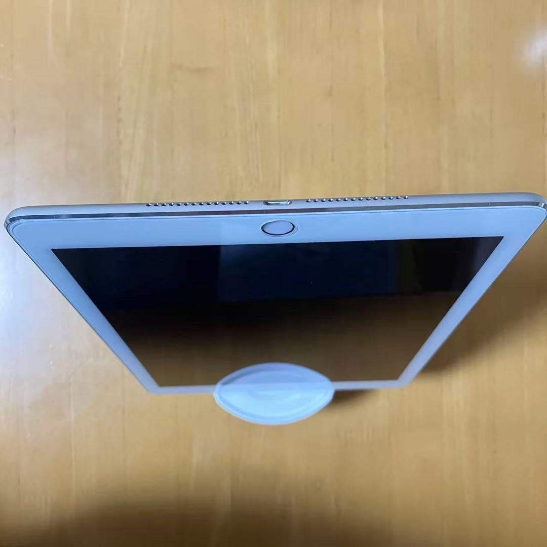 【美品】　ipad air2 9.7 inch大画面　中古品（本体のみ）