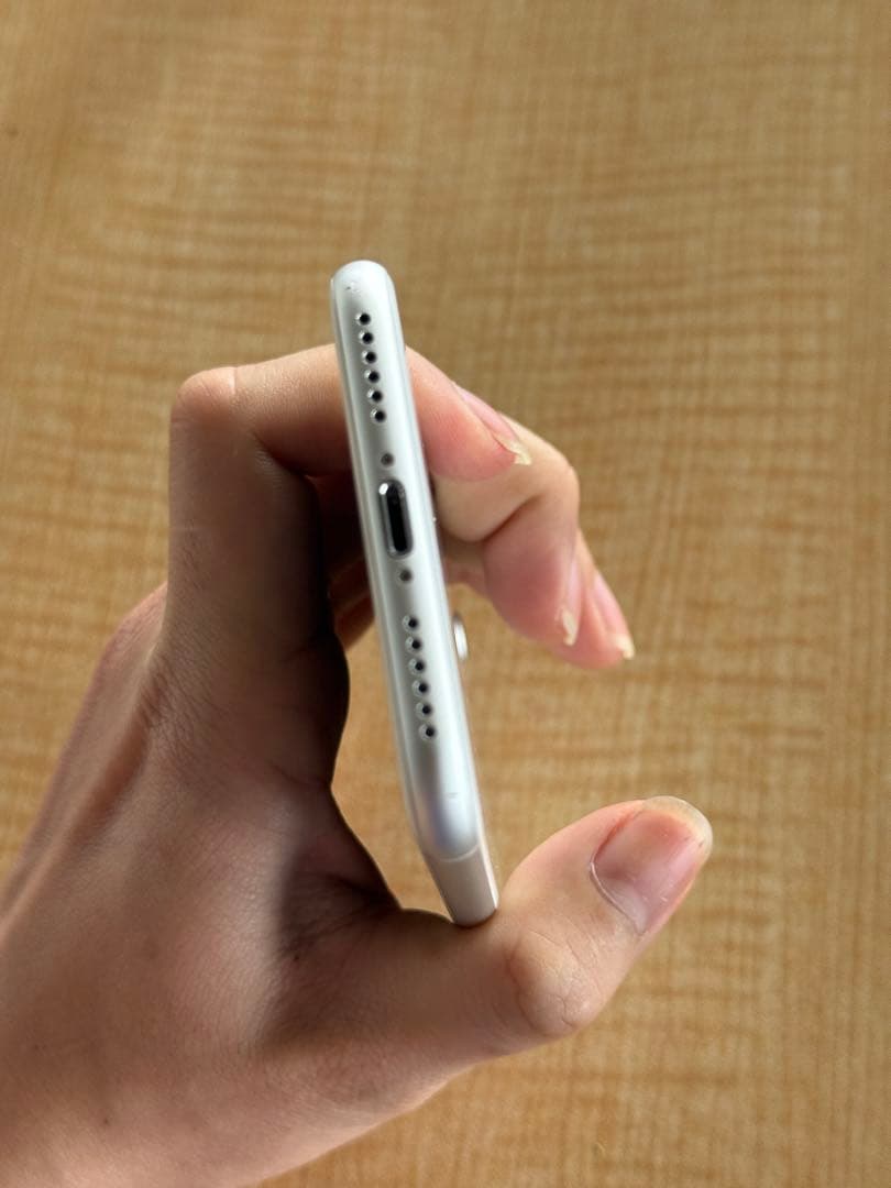 Apple iPhone 8 (SIMなし)