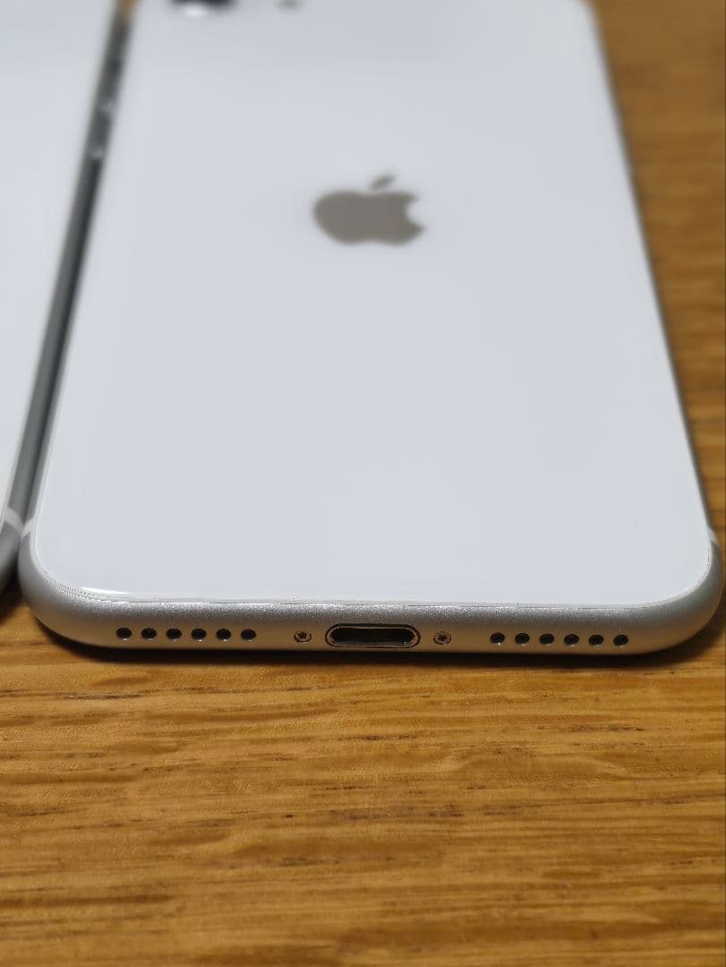 iPhoneSE 2 2つ