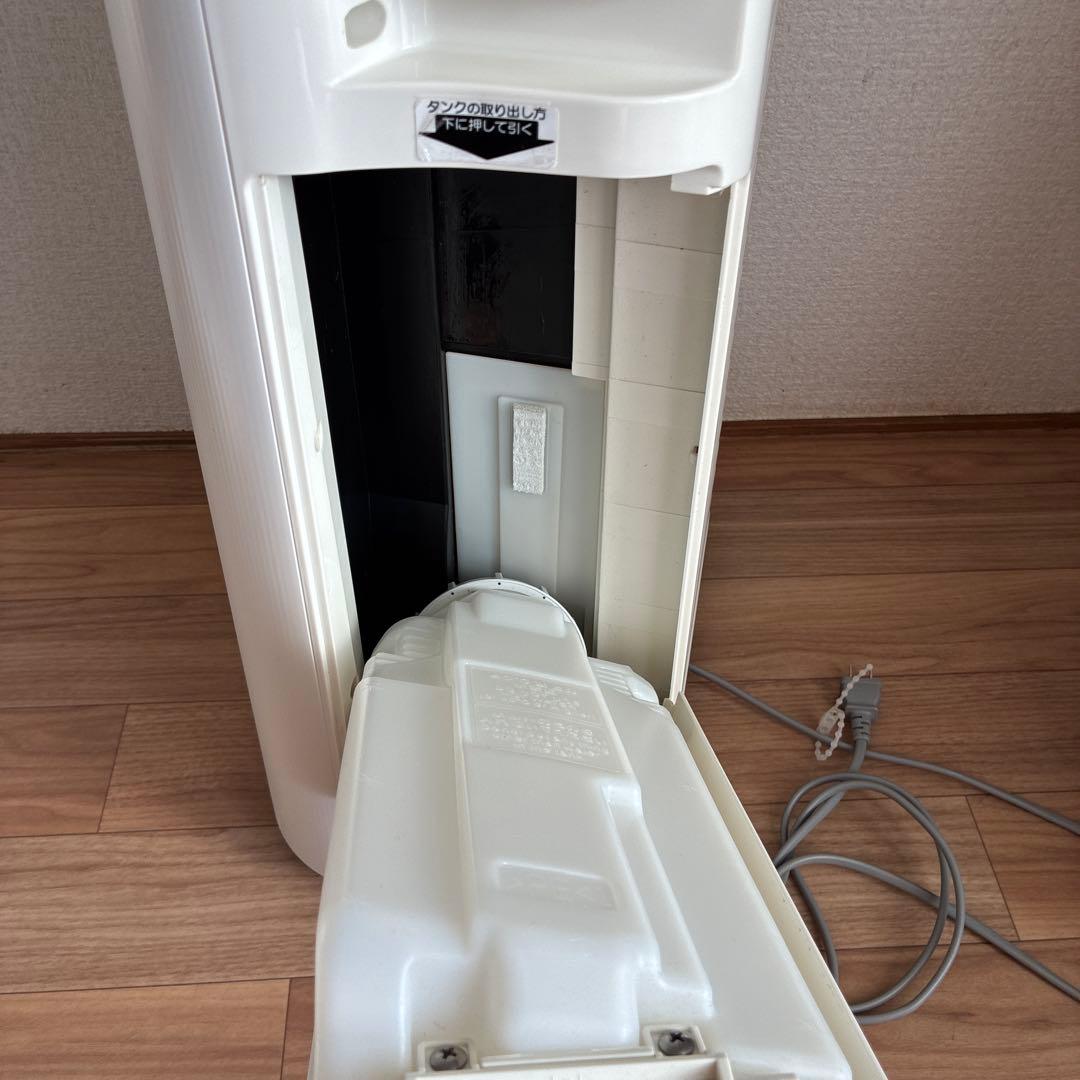 【即購入可】SHARP シャープ 空気清浄機 KC-G40-W 2019年製 白